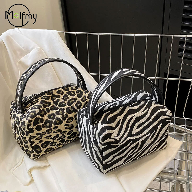 Bolsa de maquillaje de leopard - Luxury Skincare & Spa Photos reseña y precio